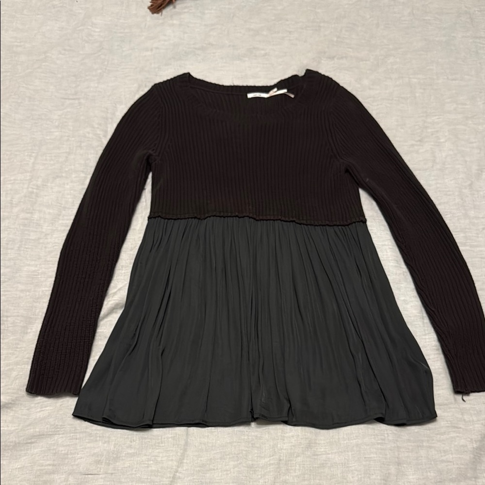 Black and Gray Long Sleeve Top